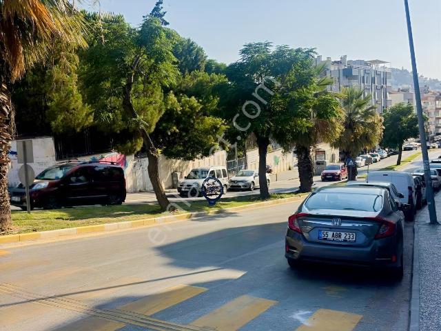 Kuşadası Marina Mevkiinde 2 + 1 Kiralık Daire