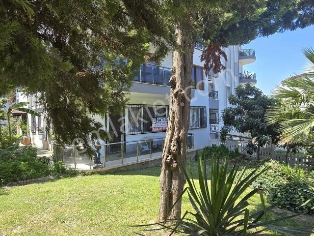 Kuşadası Marina'ya 70 Metre Mesafede Kiralık Eşyalı Daire