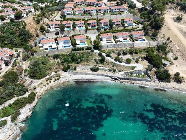 Kuşadası Merkezde Muhteşem Villa