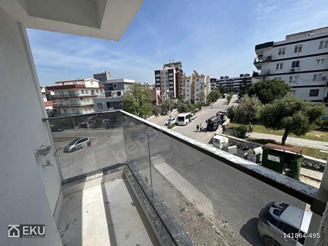 Kuşadası merkezde denize yakın satılık 2+1 sıfır daire