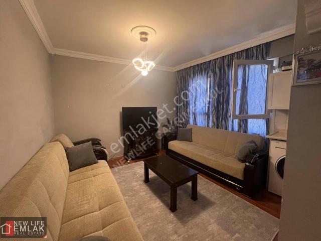 Kuşadası Merkezde Devamlı Kiralık Eşyalı 1+1 Daire