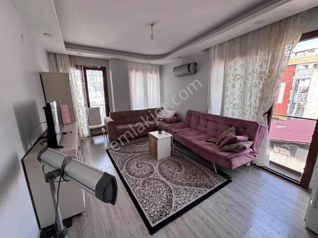 Kuşadası Merkez'de Kiralık Daire Veya Ofis 1+1