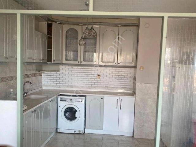 Kuşadası Merkezde Kiralık Eşyalı 2+1