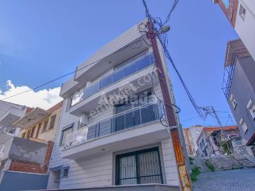 Kuşadası Merkez'de Satılık 1+1 Eşyalı Daire