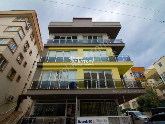 Kuşadası Merkezde Satılık 2+1 Çatı Dubleks Daire