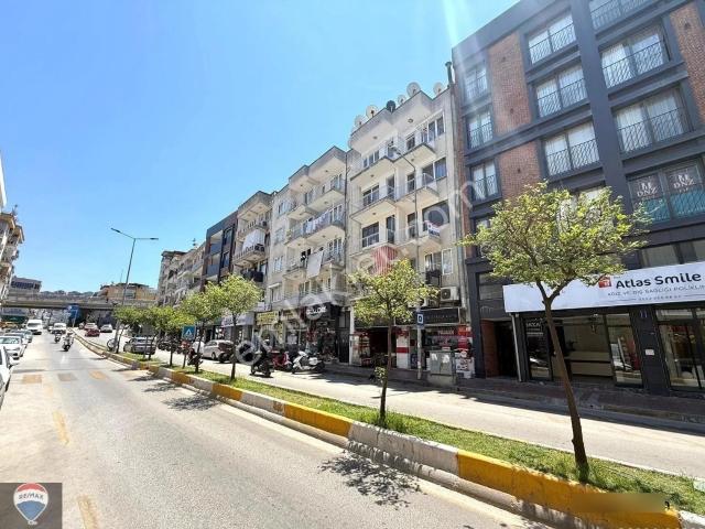 Kuşadası Merkezde Tüm Olanaklara Yakın 2+1 Kıralık Daıre