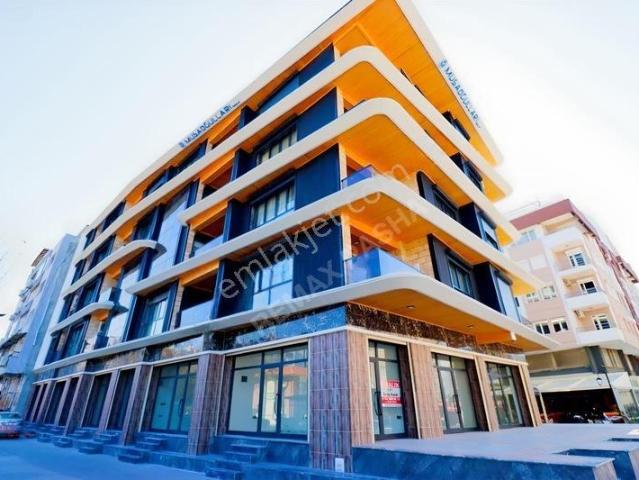 Kuşadası Merkezde Yeni Binada Deniz Manzaralı Kiralık Daire