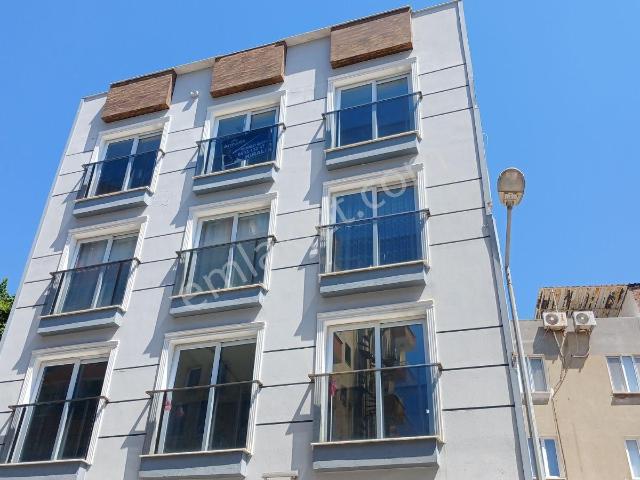 Kuşadası Merkezde 3+1 Daire Ofis Olmayada Müsayitdir