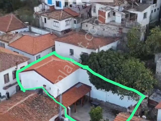 Kuşadası Merkezde 3+1 Fırsat Villa