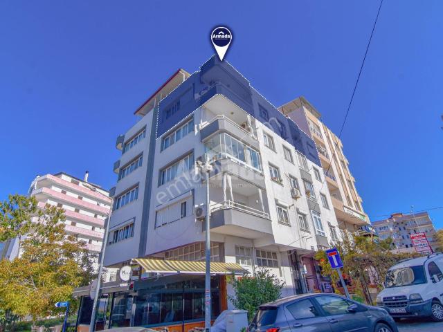 Kuşadası Merkez'de 3+1 Satılık Fırsat Daire