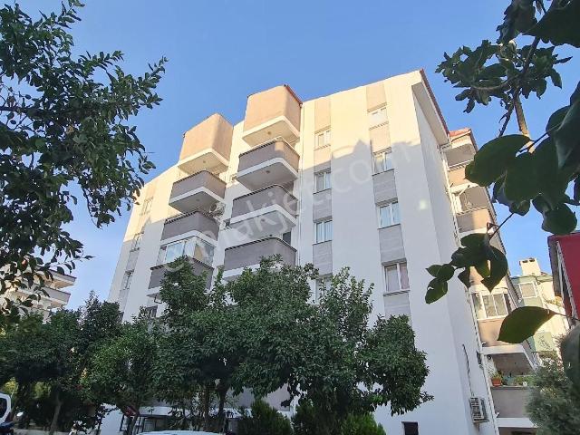 Kuşadası Merkeze Yakın Konumdassatılık Ferah Daire