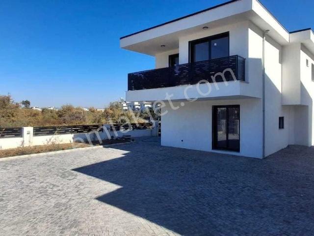 Kuşadası'nın Güzelçamlı Semtinde Hayalinizdeki Villa