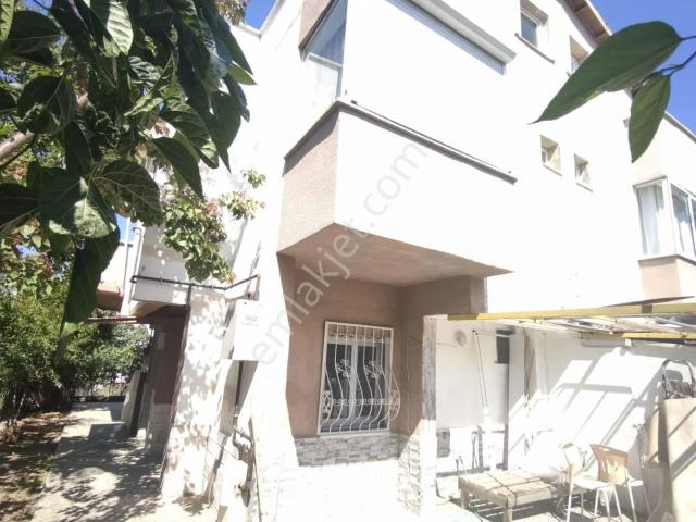 Kuşadasında Eşyalı Kiralık 4+1 Villa