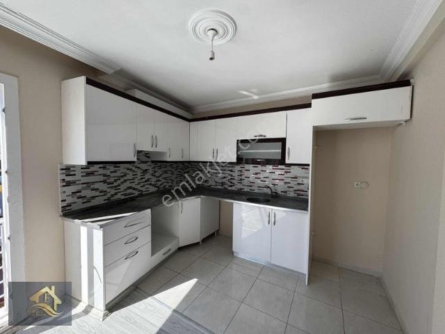 Kuşadası'nda Emsaline Göre Uygun Acil Satılık 3+1 Dubleks Daire
