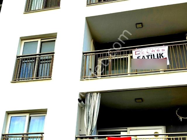 Kuşadasında Merkeze Yakın Sıfır Geniş Daire