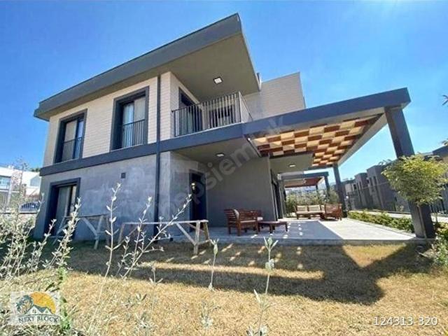 Kuşadası'nda Satılık Lansmana Özel 4+1 Villalar