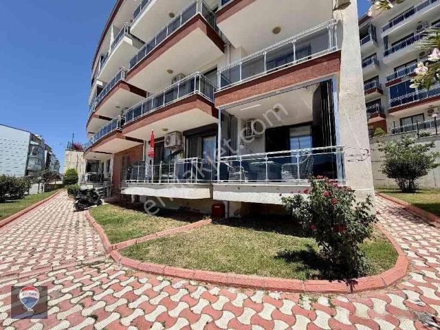 Kuşadası’nda Site İçinde Deniz Manzaralı Eşyalı 1+1 | Balkonlu | Krediye Uygun