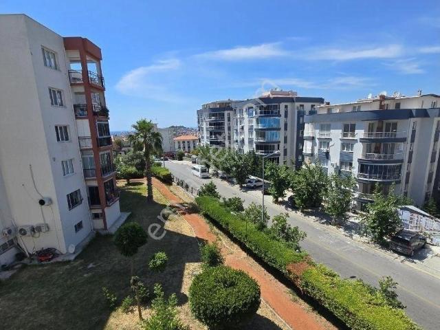 Kuşadası Otogar Mevkı Acıl Satılık 3+1 Ara Kat Daıre