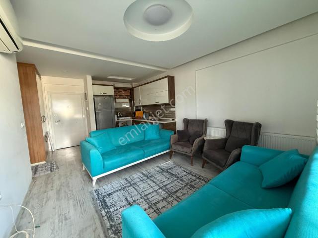 Kuşadası Otogara Yakın Eşyalı Kiralık 1+1 Daire