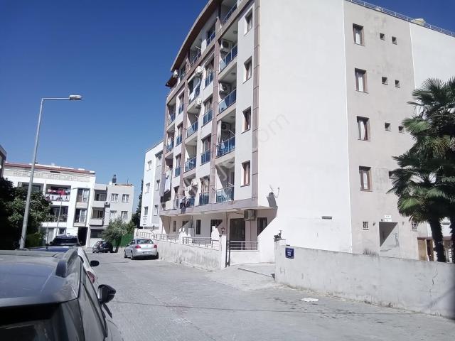 Kuşadası Camiatik Mahallesinde 1+1 Satılık Daire