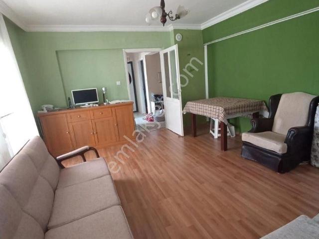 Kuşadası Davutlar Merkezde Öğrenciye 10 Aylık Eşyalı Kiralık