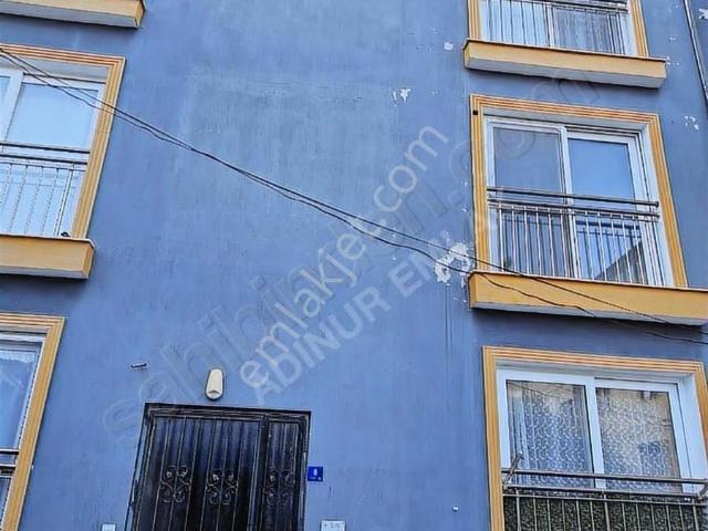 Kuşadası Davutlar Merkezde Eşyalı 1+1 Satılık Daire