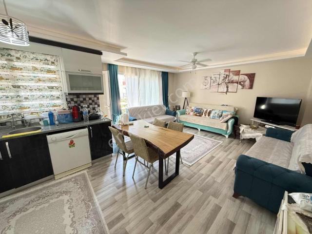 Kuşadası Davutların Merkezinde Satılık Arakat 2+1 Daire