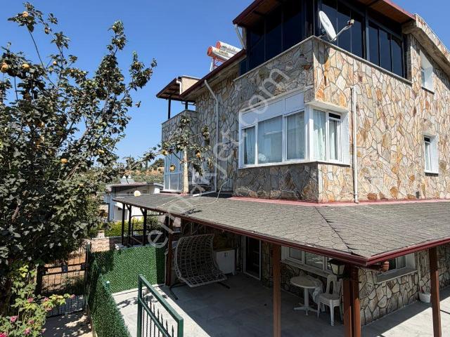 Kuşadası Davutlar’da Daire Fiyatına Full Deni Manzaralı Tripleks Villa