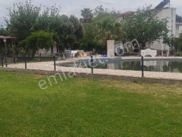 Kuşadası Davutlar Sahilinde Kiralık Eşyalı 4+1 Villa