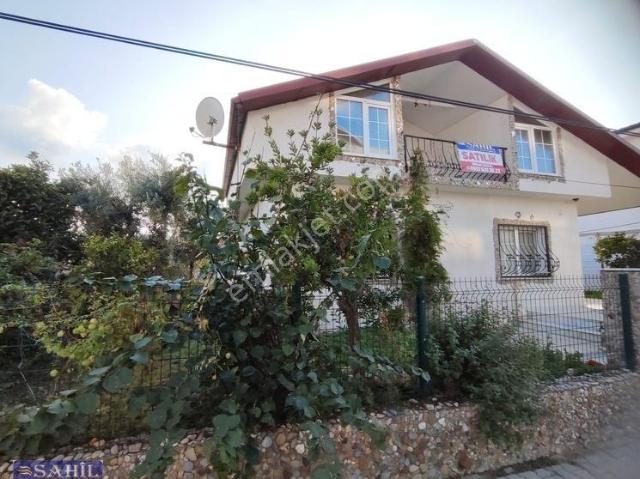 Kuşadası Davutlar Satılık Denize İlk Site 3+1 Müstakil Villa