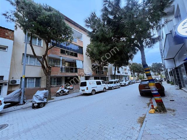 Kuşadası Davutlarda 3+1 Kapalı Mutfaklı Fırsat Daire Satılık