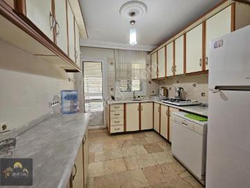 Kuşadası Davutlar'da Denize 200m Kasım'a Kadar Kiralık 3+1 Villa