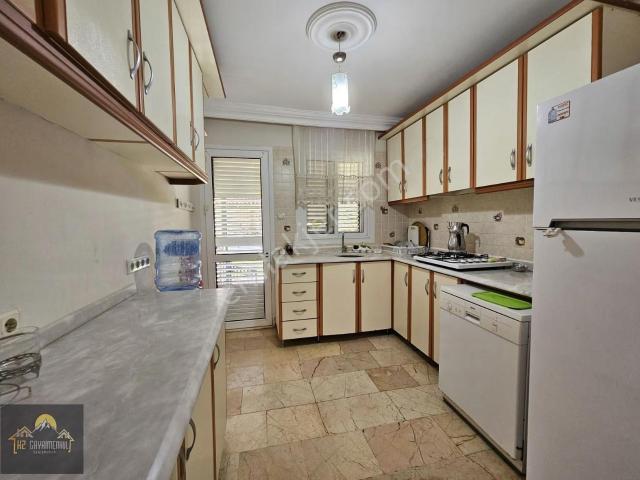 Kuşadası Davutlar'da Denize 200m Kasım'a Kadar Kiralık 3+1 Villa
