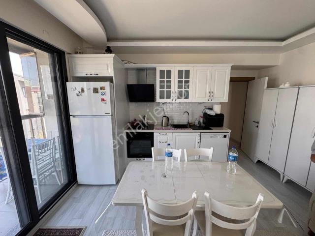 Kuşadası Davutlar'da Full Eşyalı Kiralık 2+1 Daire