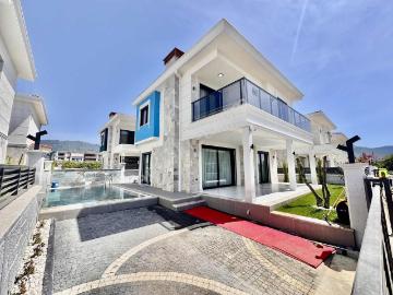Kuşadası Davutlarda Sıfır Müstakil 3+1 Satılık Villa
