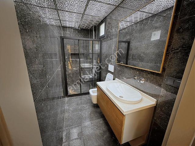 Kuşadası Davutlarda Satılık Tek Müstakil 5+1 Villa