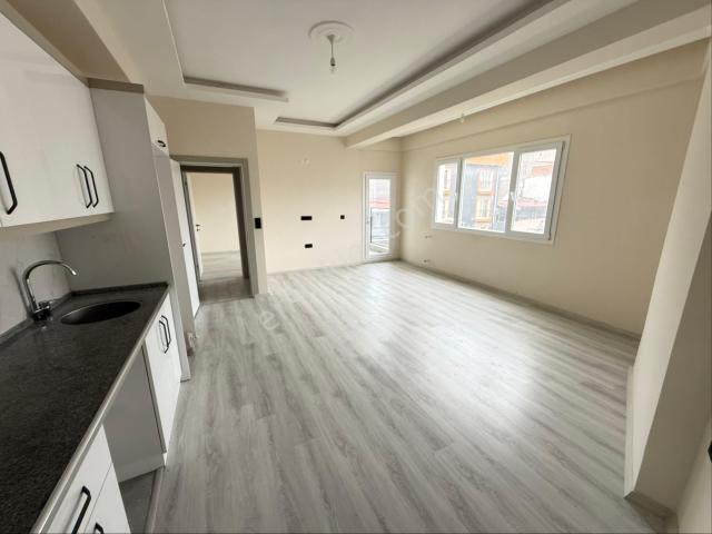 Kuşadası Davutlarda Satılık Arakat 2+1 Daire