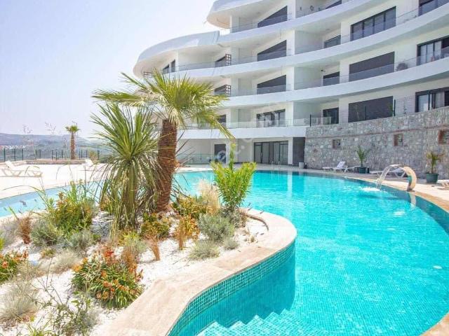 Kuşadası Değirmendere Havuzlu Site İçerisinde Doğalgazlı 3+1