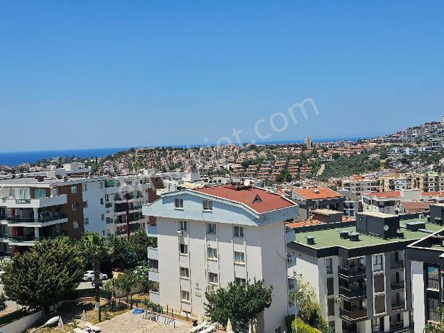 Kuşadası Değirmenderede Luks Eşyalı Kiralık Geniş 2+1 Daire