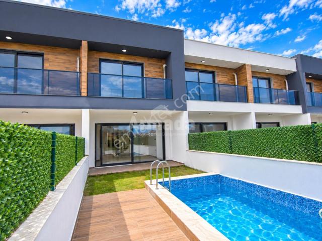 Kuşadası Değirmendere'de 2+1 Özel Havuzlu Sıfır Villa