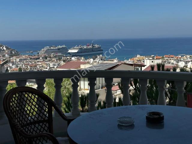 Kuşadası Ege Mah.full Deniz Manzaralı Geniş 4+1 Tam Satışa Uygun