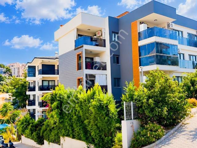 Kuşadası Ege Mah Full Eşyalı Havuzlu Sitede Lüx 2+1 Daire