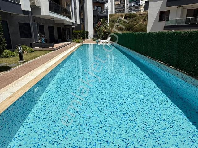 Kuşadası Ege Mahallesinde 3+1 Daire