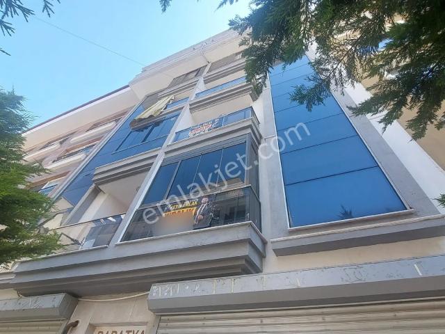 Kuşadası Ege Mahallesinde Doğalgazlı Full Eşyalı Kiralık 2+1 Yeni Daire