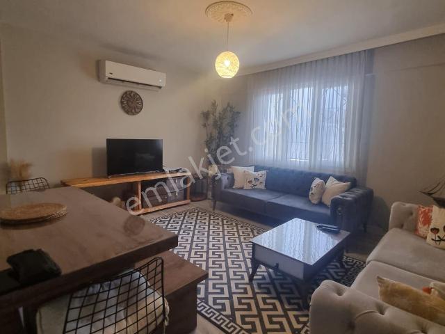 Kuşadası Ege Mahallesi'nde Merkezi Lokasyonda 3+1 Satılık Daire