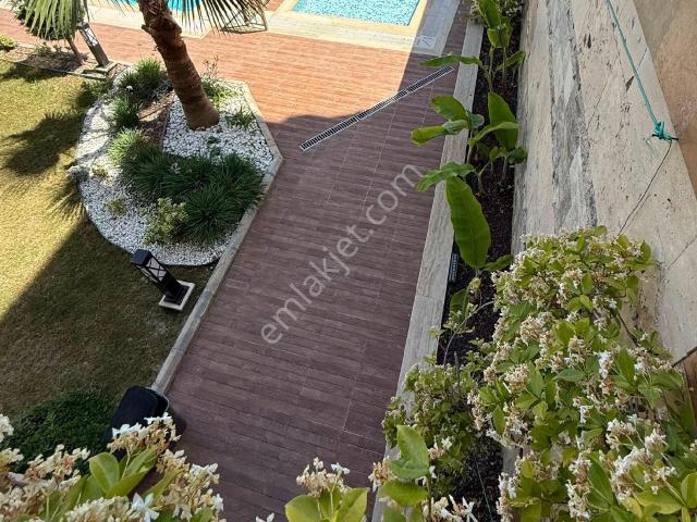 Kuşadası Ege Mahallesinde Sıfır Ayarında Satılık 3+1 Daire