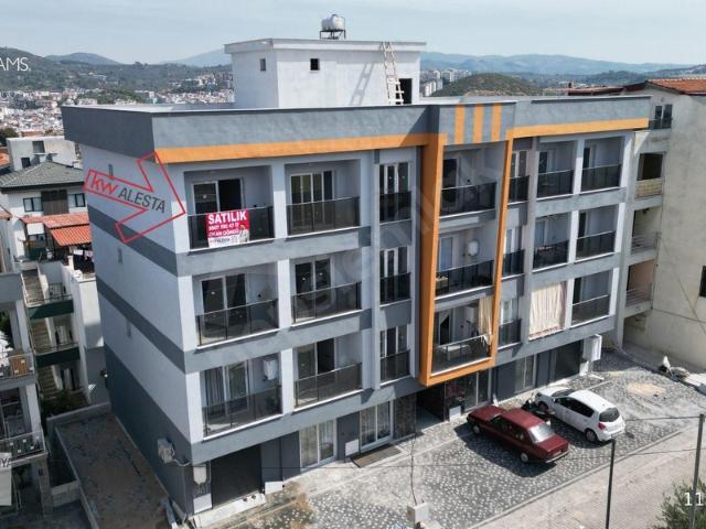 Kuşadası Şehir Merkezinde Deniz Manzaralı 2+1 Daire