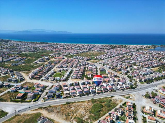 Kuşadası Güzelçamlı’da 292 M² Arsa İçinde Tam Müstakil 5+1 Villa
