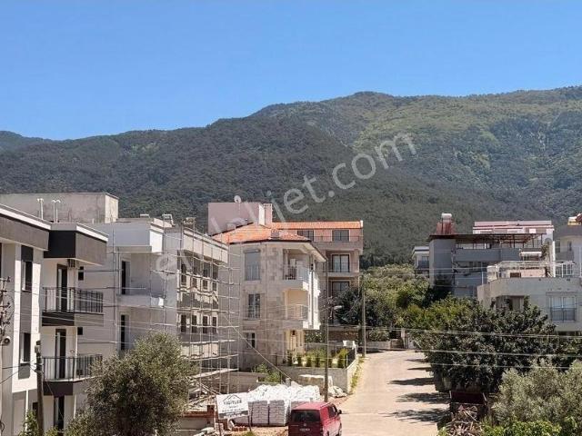 Kuşadası Güzelçamlı’da Denize 900m Oturuma Hazır Satılık 2+1 Daire