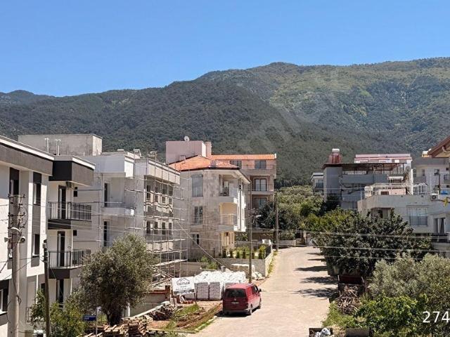 Kuşadası Güzelçamlıda Denize 900m Oturuma Hazır Satılık 2+1 Daire